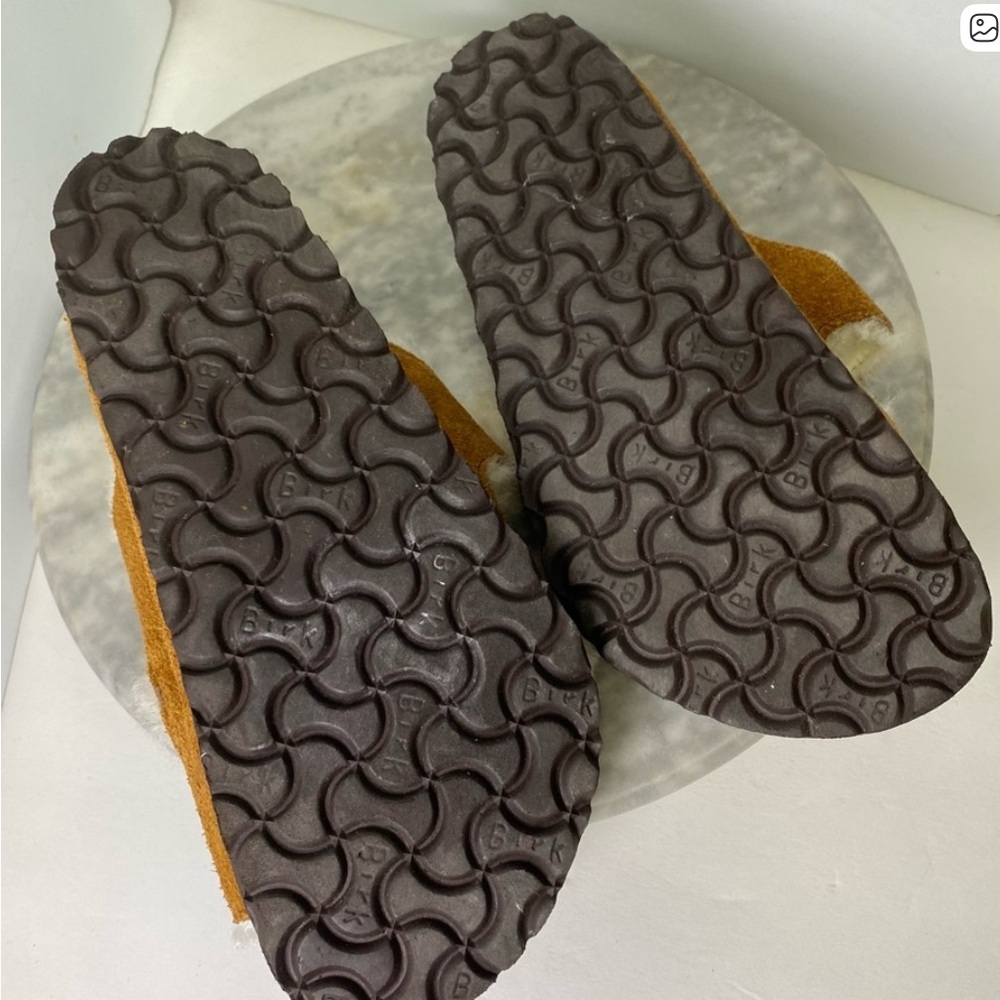 Birkenstock Tan Shearling Sandals 5 US.  EU36 - Picture 6 of 8